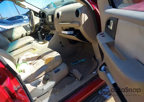 2004 Ford Expedition Eddie Bauer z USA, uszkodzony, nr VIN 1FMPU17L54LA90965